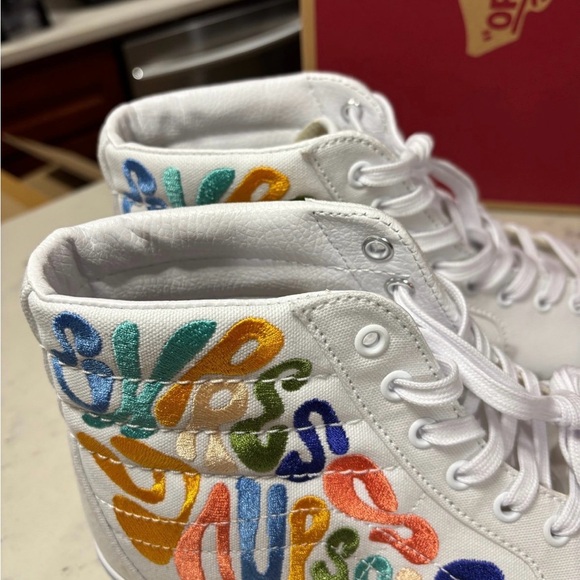 Brand New Vans High White men shoe Size 12 = Euro Size 46 - Picture 5 of 6